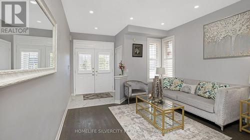 316 Father Tobin Road, Brampton, ON - Indoor Photo Showing Living Room