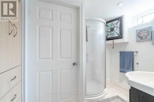 69 Ronaldshay Avenue, Hamilton, ON - Indoor Photo Showing Bathroom