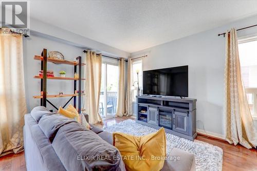 39 Beer Crescent, Ajax, ON - Indoor Photo Showing Living Room