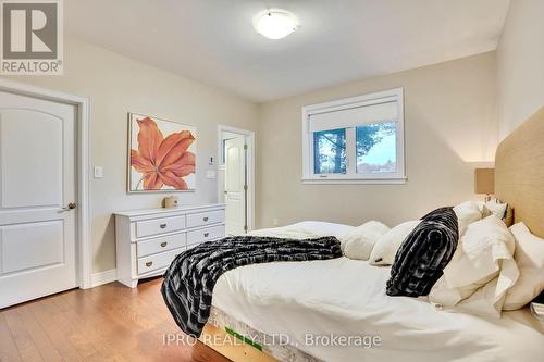 22 10Th Street S, Wasaga Beach, ON - Indoor Photo Showing Bedroom