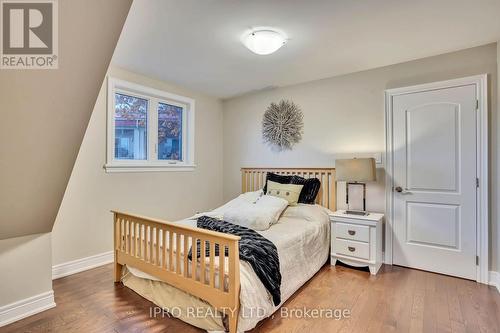 22 10Th Street S, Wasaga Beach, ON - Indoor Photo Showing Bedroom