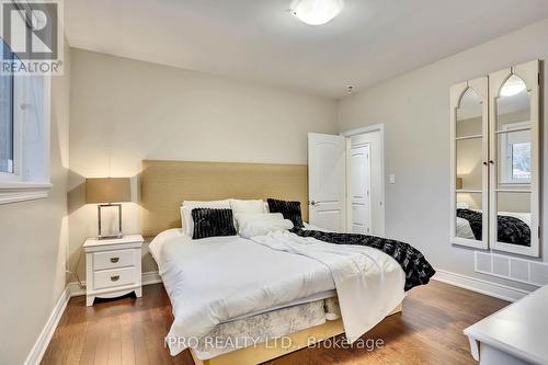 22 10Th Street S, Wasaga Beach, ON - Indoor Photo Showing Bedroom