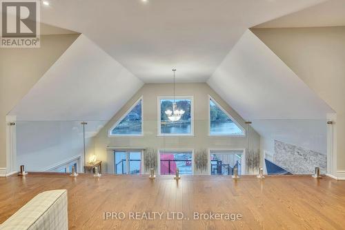 22 10Th Street S, Wasaga Beach, ON - Indoor Photo Showing Other Room