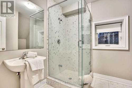 22 10Th Street S, Wasaga Beach, ON - Indoor Photo Showing Bathroom