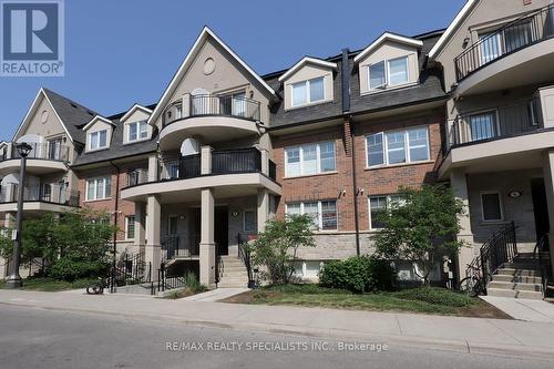 4-02 - 2420 Baronwood Drive, Oakville, ON - Outdoor With Facade