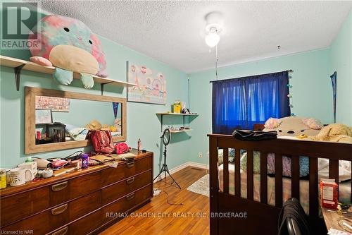 93 Silvan Drive, Welland (767 - N. Welland), ON - Indoor Photo Showing Bedroom