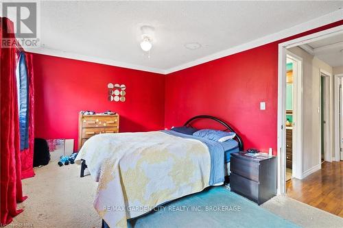 93 Silvan Drive, Welland (767 - N. Welland), ON - Indoor Photo Showing Bedroom