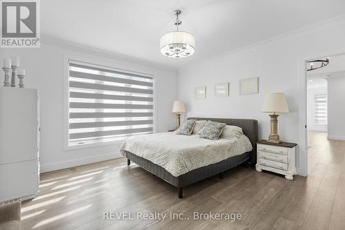 18 Four Mile Creek Road, Niagara-On-The-Lake, ON - Indoor Photo Showing Bedroom