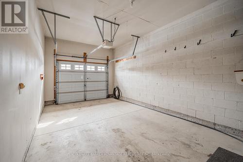 76 Aaron Trail, Welland (766 - Hwy 406/Welland), ON - Indoor Photo Showing Garage