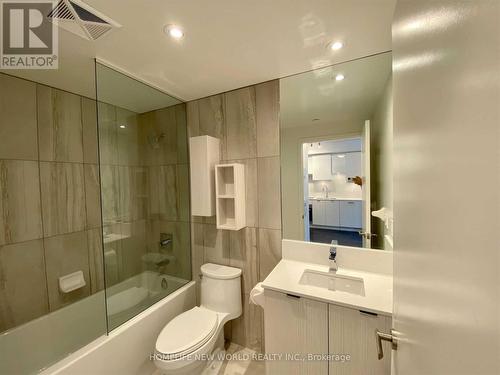 613 - 99 Broadway Avenue, Toronto, ON - Indoor Photo Showing Bathroom