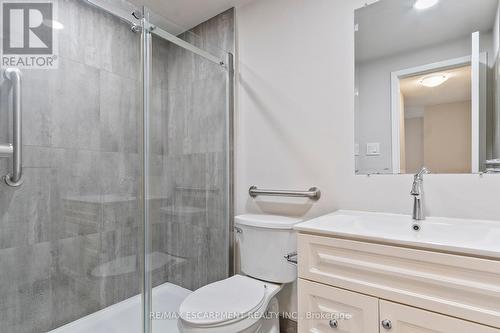 13 Normandy Place, Oakville, ON - Indoor Photo Showing Bathroom