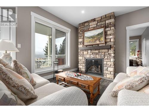 2760 Peregrine Way, Merritt, BC - Indoor Photo Showing Living Room With Fireplace