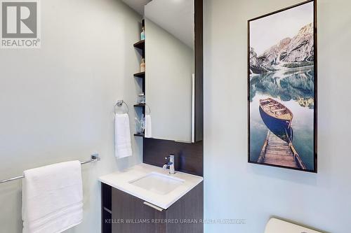 154 Sumach Street, Toronto, ON - Indoor Photo Showing Bathroom