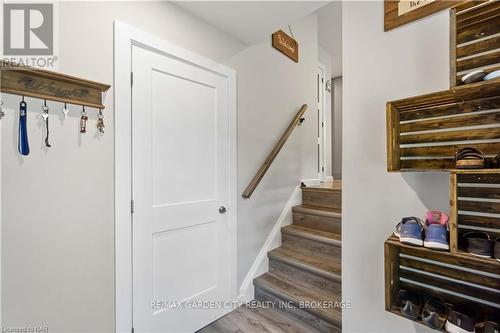 86 Leaside Drive, Welland, ON - Indoor Photo Showing Other Room