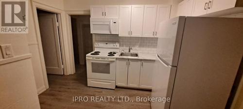 59 Garnet Street, St. Catharines, ON - Indoor Photo Showing Kitchen