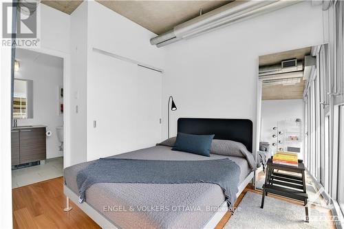 821 - 349 Mcleod Street, Ottawa, ON - Indoor Photo Showing Bedroom