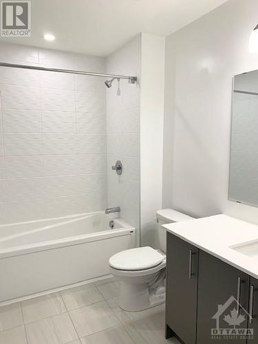 814 Mochi Circle, Ottawa, ON - Indoor Photo Showing Bathroom