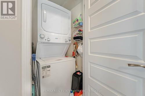 304 - 215 Queen Street E, Brampton, ON - Indoor Photo Showing Laundry Room