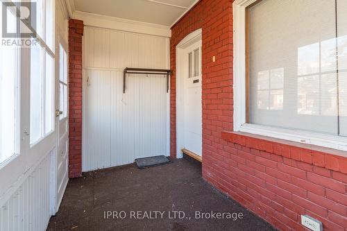 2 - 449 Manor Road E, Toronto, ON - Indoor Photo Showing Other Room