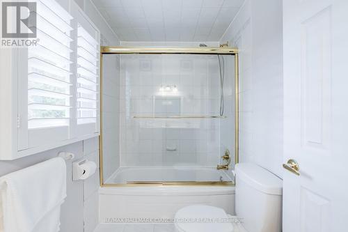 2 Woolen Mill Road, Markham, ON - Indoor Photo Showing Bathroom