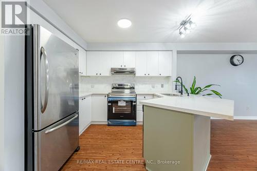 66 - 1240 Westview Terrace, Oakville, ON - Indoor Photo Showing Kitchen