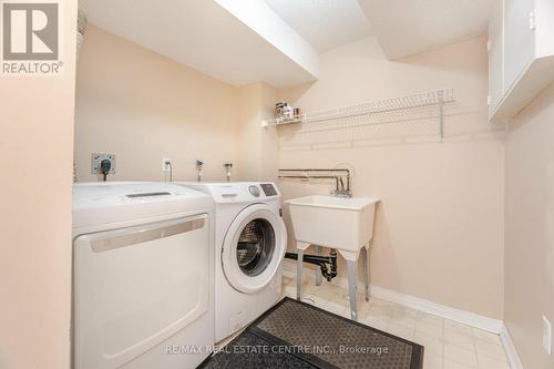 66 - 1240 Westview Terrace, Oakville, ON - Indoor Photo Showing Laundry Room