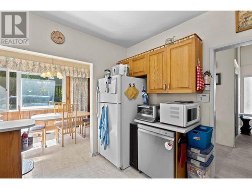 159 Tanager Drive, Kamloops, BC - Indoor Photo Showing Kitchen