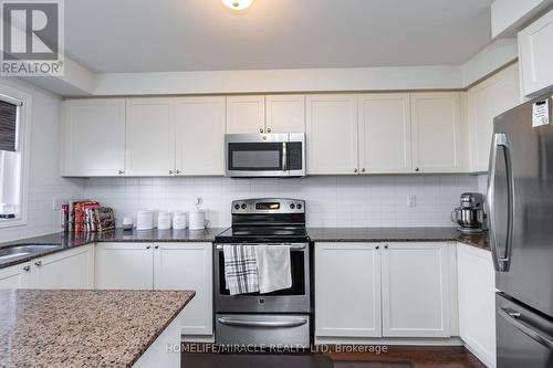 8 - 701 Homer Watson Boulevard, Kitchener, ON - Indoor Photo Showing Kitchen With Stainless Steel Kitchen With Upgraded Kitchen