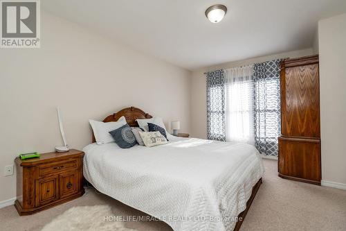 8 - 701 Homer Watson Boulevard, Kitchener, ON - Indoor Photo Showing Bedroom