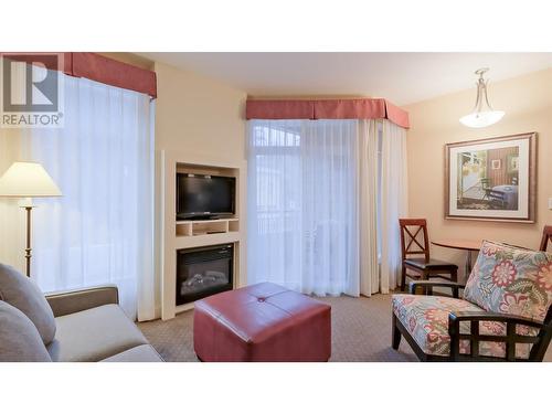 13011 Lakeshore Drive S Unit# 119, Summerland, BC - Indoor Photo Showing Living Room With Fireplace