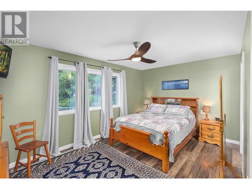 Primary bedroom - 1650 Wilmot Court, Kelowna, BC - Indoor Photo Showing Bedroom