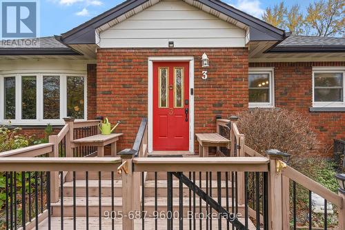 3 Brisbane Glen, St. Catharines (438 - Port Dalhousie), ON - Outdoor With Deck Patio Veranda With Exterior