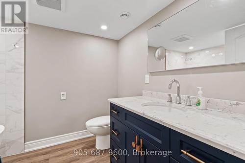 3 Brisbane Glen, St. Catharines (438 - Port Dalhousie), ON - Indoor Photo Showing Bathroom