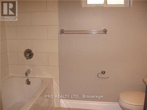 Lower - 5 Sutherland Avenue, Brampton, ON - Indoor Photo Showing Bathroom