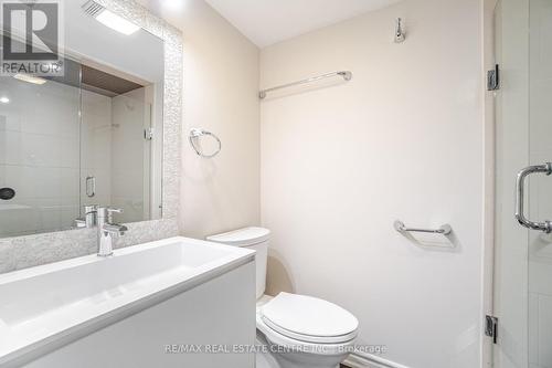 98 Ner Israel (Bsmt) Drive, Vaughan, ON - Indoor Photo Showing Bathroom