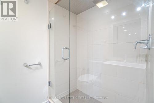 98 Ner Israel (Bsmt) Drive, Vaughan, ON - Indoor Photo Showing Bathroom