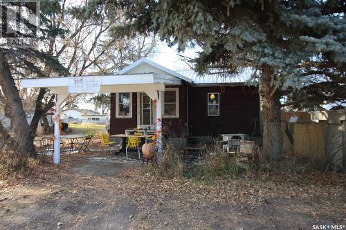 216 Spruce Avenue N, Eastend, SK - Outdoor