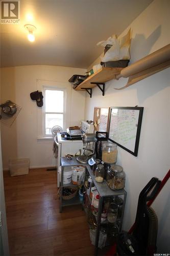 216 Spruce Avenue N, Eastend, SK - Indoor Photo Showing Other Room