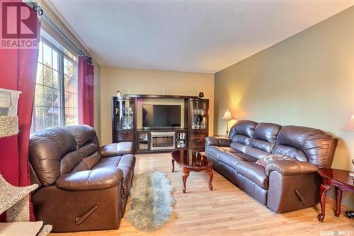 120 Birch Lane, Prince Albert, SK - Indoor Photo Showing Living Room