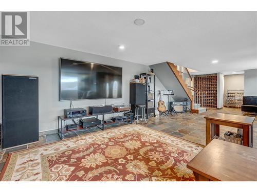 510 Naramata Road, Penticton, BC - Indoor Photo Showing Living Room