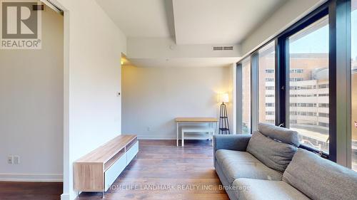 403 - 28 Wellesley Street E, Toronto, ON - Indoor