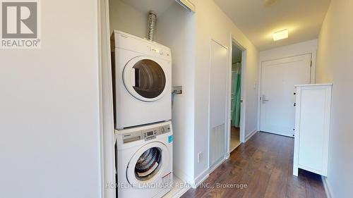 403 - 28 Wellesley Street E, Toronto, ON - Indoor Photo Showing Laundry Room