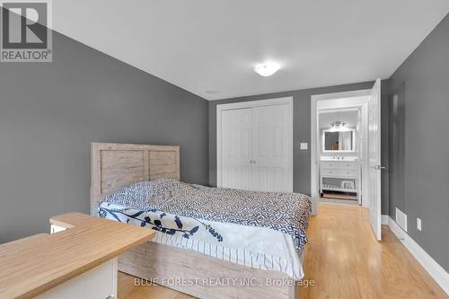 17 - 578 Mcgarrell Place, London, ON - Indoor Photo Showing Bedroom