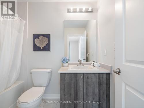 1369 Gull Crossing, Pickering, ON - Indoor Photo Showing Bathroom