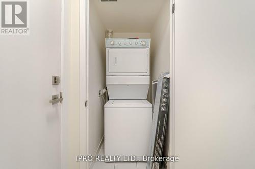 1107 - 4011 Brickstone Mews, Mississauga, ON - Indoor Photo Showing Laundry Room