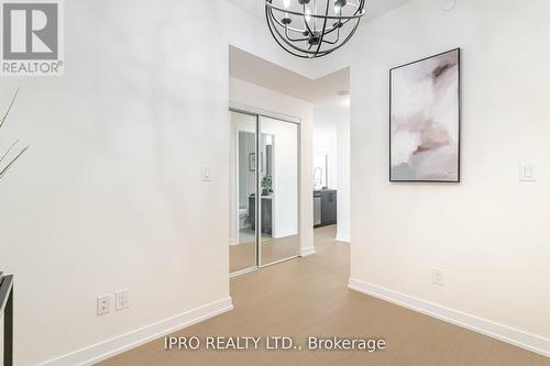 1107 - 4011 Brickstone Mews, Mississauga, ON -  Photo Showing Other Room