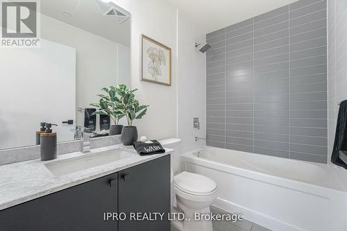 1107 - 4011 Brickstone Mews, Mississauga, ON - Indoor Photo Showing Bathroom