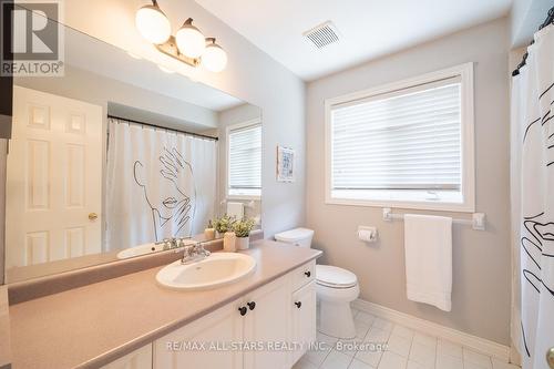 150 Park Drive, Whitchurch-Stouffville, ON - Indoor Photo Showing Bathroom