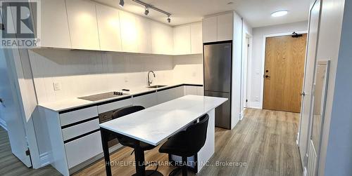 1209 - 7950 Bathurst Street, Vaughan, ON - Indoor Photo Showing Kitchen With Upgraded Kitchen