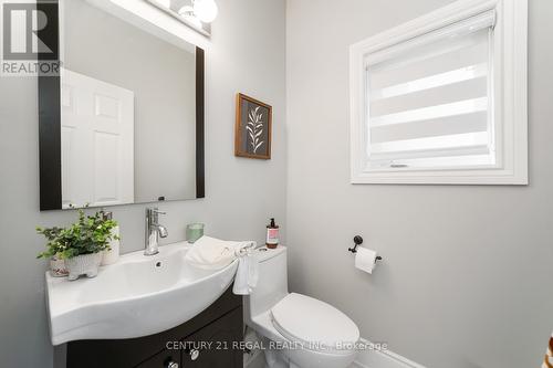 158 Gentile Circle, Vaughan, ON - Indoor Photo Showing Bathroom